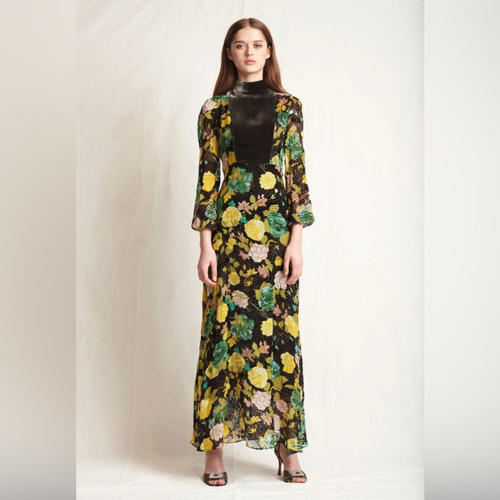 NWT Warm Spring 2017 Ready-to-Wear, runway look Silk Dress M (6-8 US)